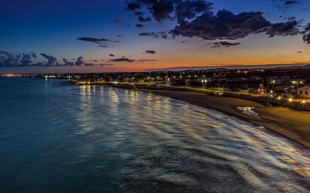 Apartament Largo Baluardo 13 Avola Zewnętrze zdjęcie